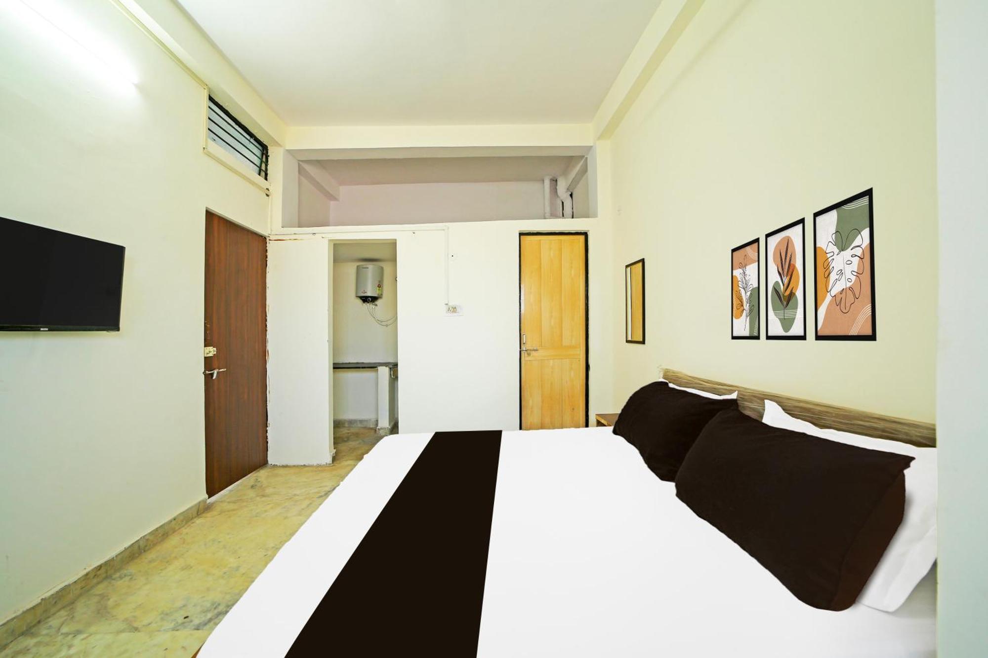 Hotel O Landmark Бопал Екстериор снимка
